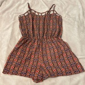 Beautiful Geometric Patterned Romper 🟥🟧🟨